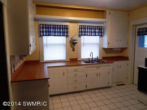 507 N Main St, Three Rivers, MI 49093 photo 11