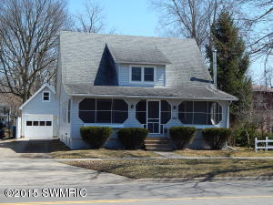 507 N Main St, Three Rivers, MI 49093 photo 1