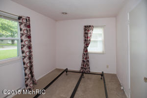 227 23rd St N, Springfield, MI 49037 photo 15
