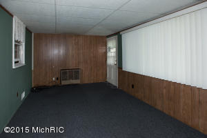 227 23rd St N, Springfield, MI 49037 photo 19