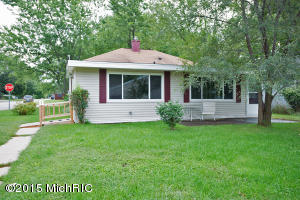 227 23rd St N, Springfield, MI 49037 photo 22