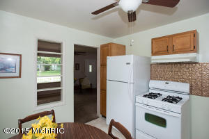 227 23rd St N, Springfield, MI 49037 photo 13