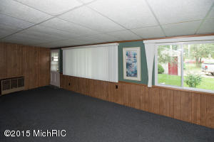 227 23rd St N, Springfield, MI 49037 photo 18