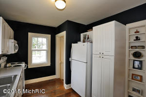 524 Exchange St, Spring Lake, MI 49456 photo 4