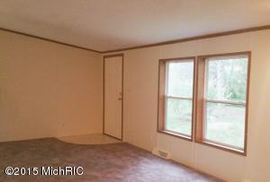 2614 S Oak, White Cloud, MI 49349 photo 18