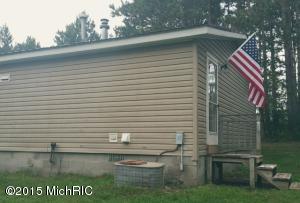 2614 S Oak, White Cloud, MI 49349 photo 33