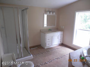 111 E 4th St, Trufant, MI 49347 photo 4