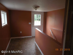 111 E 4th St, Trufant, MI 49347 photo 15