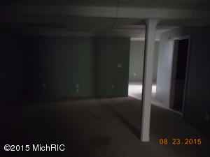 111 E 4th St, Trufant, MI 49347 photo 20
