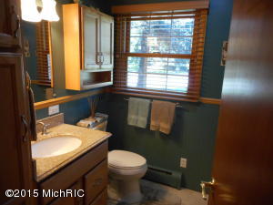 581 Eighth St, Manistee, MI 49660 photo 17