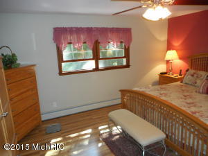 581 Eighth St, Manistee, MI 49660 photo 28