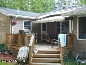581 Eighth St, Manistee, MI 49660 photo 6