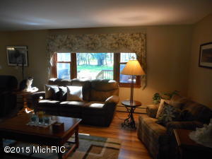 581 Eighth St, Manistee, MI 49660 photo 14
