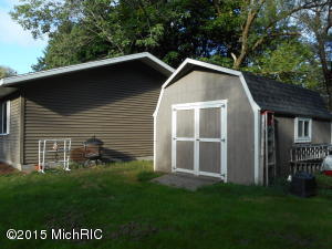 581 Eighth St, Manistee, MI 49660 photo 3