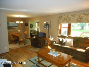 581 Eighth St, Manistee, MI 49660 photo 15