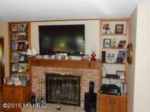 581 Eighth St, Manistee, MI 49660 photo 13
