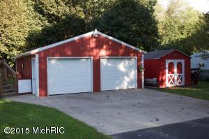 200 S Demorest, Belding, MI 48809 photo 3