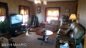 6688 Ingalls Rd, Belding, MI 48809 photo 8