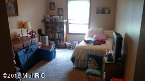 6688 Ingalls Rd, Belding, MI 48809 photo 1