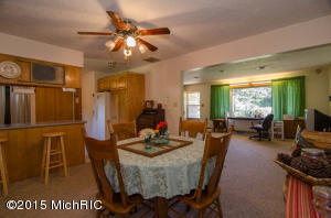 16534 Huron Dr, Buchanan, MI 49107 photo 7