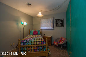 16534 Huron Dr, Buchanan, MI 49107 photo 8
