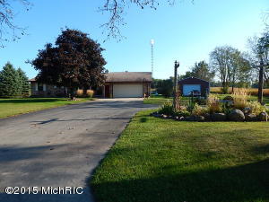 510 E Freeport Rd, Freeport, MI 49325 photo 4