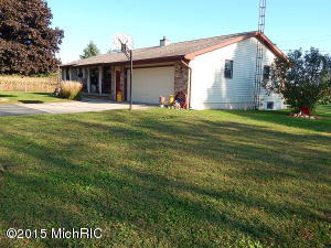 510 E Freeport Rd, Freeport, MI 49325 photo 6