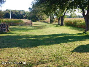 510 E Freeport Rd, Freeport, MI 49325 photo 17