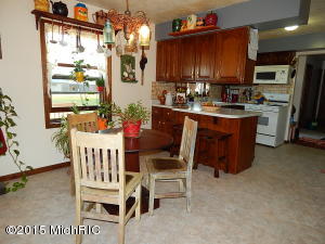 510 E Freeport Rd, Freeport, MI 49325 photo 26