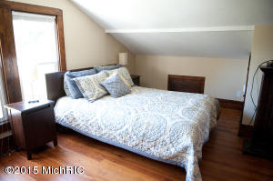 215 E State St, Grant, MI 49327 photo 13