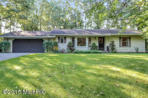 2429 Gee Dr, Lowell, MI 49331 photo 1