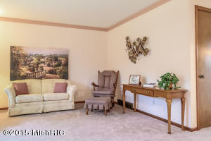 2429 Gee Dr, Lowell, MI 49331 photo 4