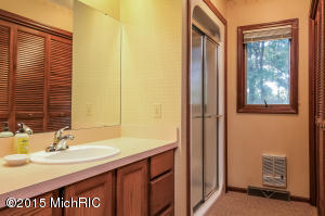 2429 Gee Dr, Lowell, MI 49331 photo 16