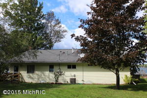 2154 Wolf Lake Dr, Baldwin, MI 49304 photo 5