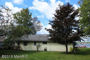 2154 Wolf Lake Dr, Baldwin, MI 49304 photo 4