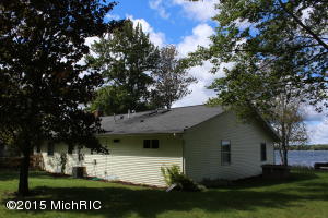 2154 Wolf Lake Dr, Baldwin, MI 49304 photo 1