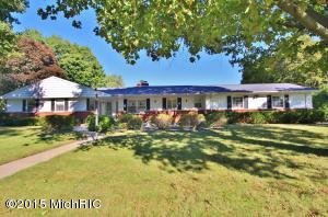 905 Pine St, Three Rivers, MI 49093 photo 1