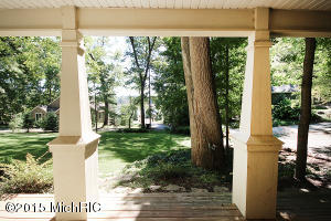 412 Maple Ln, Buchanan, MI 49107 photo 5