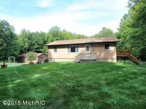 379 96th St, Newaygo, MI 49337 photo 1