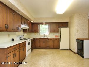 379 96th St, Newaygo, MI 49337 photo 5