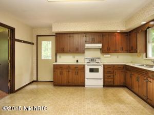 379 96th St, Newaygo, MI 49337 photo 3