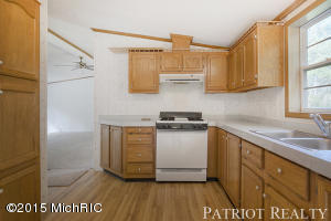 1148 W Spring Dr, Newaygo, MI 49337 photo 11