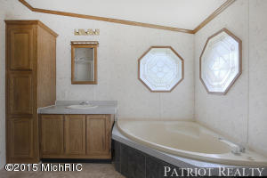 1148 W Spring Dr, Newaygo, MI 49337 photo 15