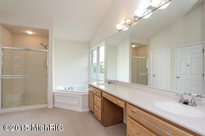 4661 Oakwright Dr NE, Ada, MI 49301 photo 26