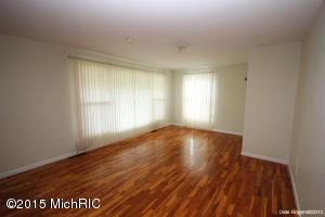 931 Beech St, Lowell, MI 49331 photo 14