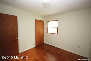 931 Beech St, Lowell, MI 49331 photo 8