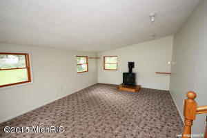 931 Beech St, Lowell, MI 49331 photo 17