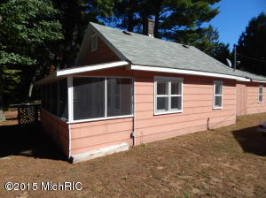 5315 Front St, Newaygo, MI 49337 photo 2