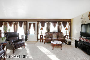 150 Ecklund St, Sparta, MI 49345 photo 4