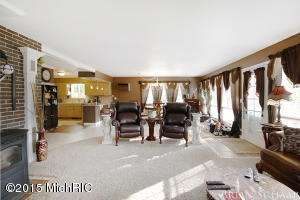 150 Ecklund St, Sparta, MI 49345 photo 6